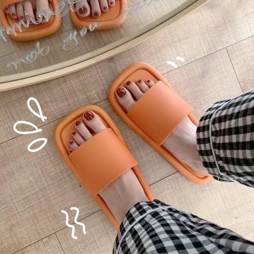 New Couples Stylish Adult Sandals Slip-Proof Thick-Soled Indoor Outdoor Slippers Men Flip Flops House Sleepers Shoes Woman Home