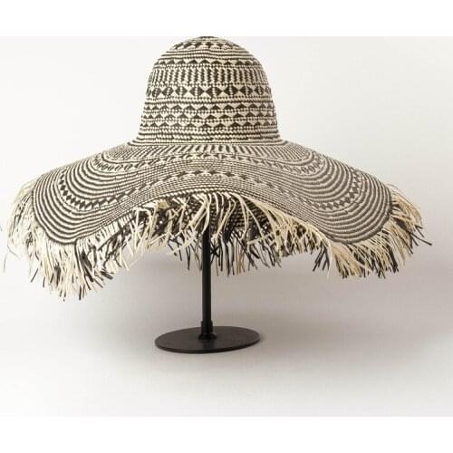 Spring summer new black white color tassel big brim straw hat women outdoor travel beach hat sunscreen sun hat wholesale
