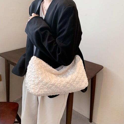 Women Shoulder Bags Fashion Design Underarm Bag Tote Ladies Fashion Solid Designed Handbags for Shopping