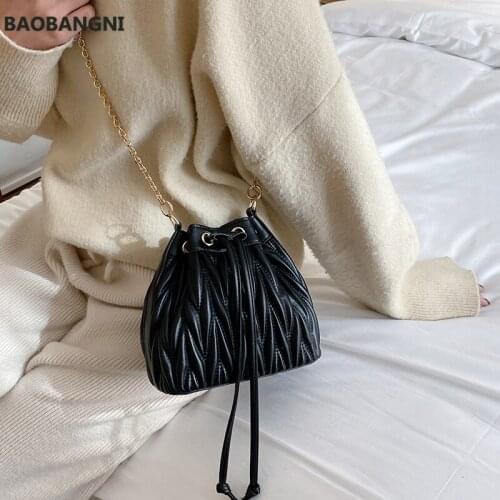 Pleated Womens Crossbody Bag Designer Luxury Shoulder Bags Female Tassel Bucket Handbag High Quality Messenger Bag Chain Tote