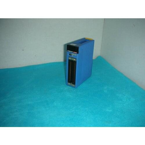 1PC USED Henghe PLC programmable logic controller F3YD64-1P