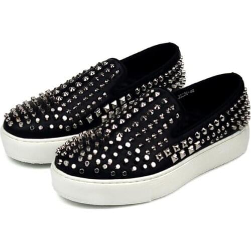 New Winter Loafers High Quality Rivet casual shoes Fashion Men shoes handmade High Quality Board Shoes