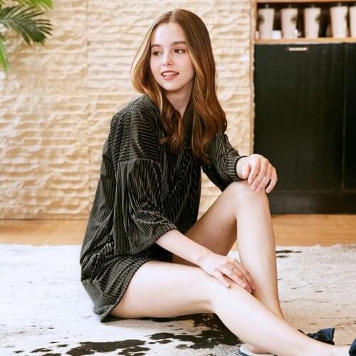 SummerPJ Set 2020 New Burgundy New Arrival Pajama Set Woman SummerCrushed Velvet Nightwear Elegant Three Quarter Tee and Pants