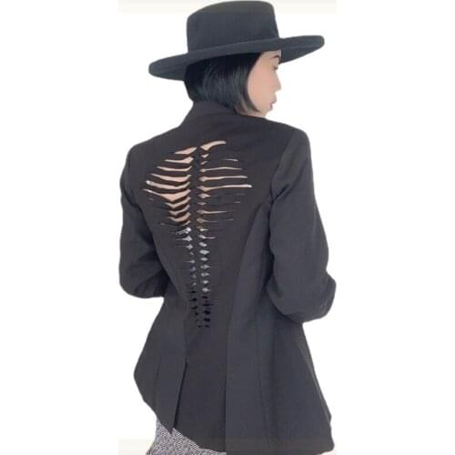 [EAM] Women Black Backless Casual Blazer New Lapel Long Sleeve Loose Fit Jacket Fashion Tide Spring Autumn 2021 1DE1611