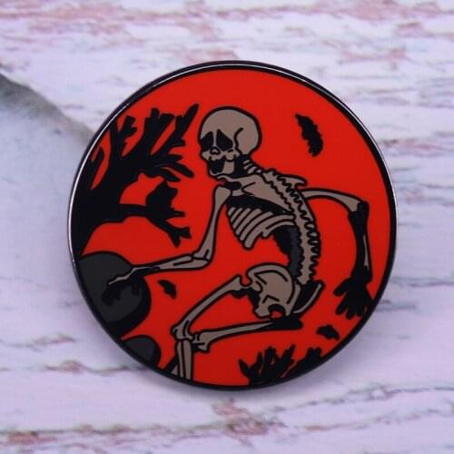 Funny Skeleton tomb cemetery bat Crimson Ghost Halloween Game enamel lapel pin brooch