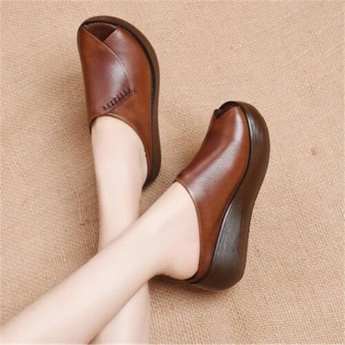 Women Slippers 2021 Ladies Summer Soft Leather Shoes Female Wedge Heels Fashion Mules Platform Anti Slip Comfortable Beach Slide