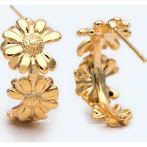 10pcs Gold Plated Brass Flower Earring Posts, Daisy Stud Earrings (GB-1977)