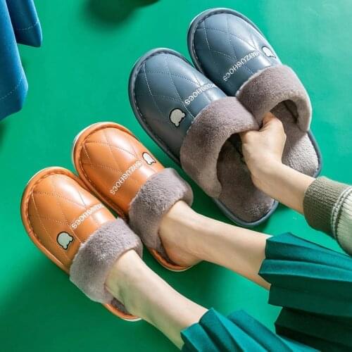 Women Men PU Waterproof Slippers Winter Plush Keep Warm Comfortable Shoes Woman Fashion Bear Sewing Interior Indoor Slippers