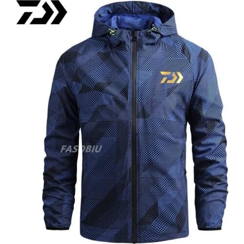 2021 New daiwa Men Hoodie Waterproof Sunscreen Fishing Clothing Daiwa Breathable Hiking Camping Sport Fishing Jacket