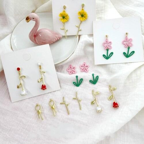 4pcs Mori All-match Hipster Flower Leaves Stereo Rose Branch Pendant DIY Earrings Bracelet Key Ring Material