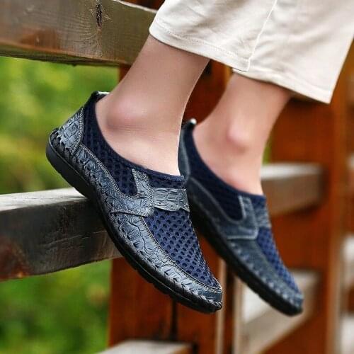 Men sneakers soft mesh shoes breathable slip on Casual Shoes Summer Footwear Fashion Soft Male Outdoor Moccasins Loafers