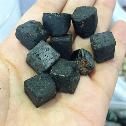 100g Natural Black tourmaline crystal Stone Gravel fish tank decoration Home decoration for gift