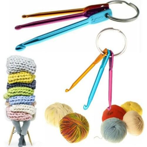 Color alumina crochet single head crochet 3pc set of portable travel keychain metal crochet sweater needle short crochet tool