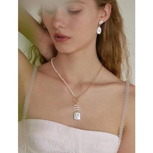 AtF Baroque Pearl Pendant Necklace 14k Gold Filled Clasp Chain New Personality Handcrafts Choker High Quality For Women