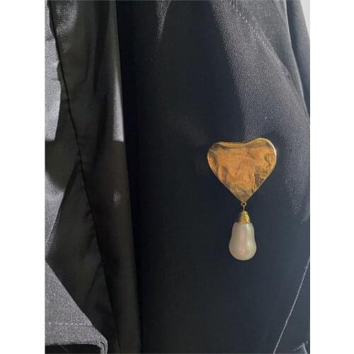 RISPADA XZ26206 Natural pearl brooch