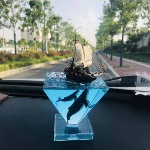 MALI New Arrive Finished Martial Arts Creative Car Decoration Handicrafts Size:10Cm Pyramid Mother And Child Whale Resin