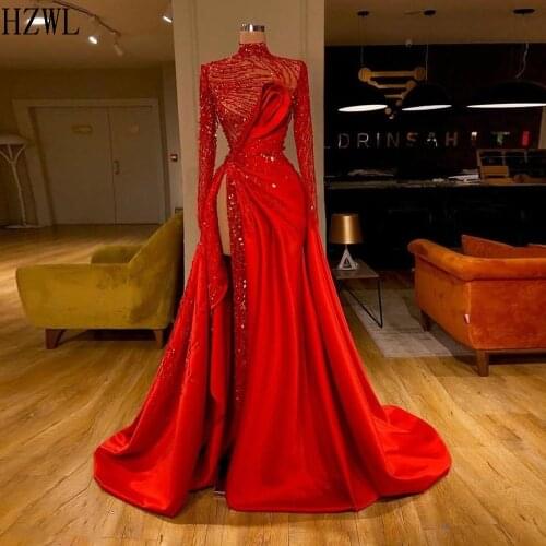 2020 Sparkle Red Evening Dresses Thigh High Slit High Collar Ruched Beading Prom Gowns Sequins Formal robe de soiree