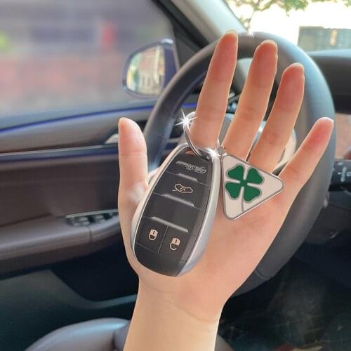 Car Keychain Key Ring Double-sided Four-leaf Clover Style for Alfa Romeo Giulia Stelvio Modified Key Decoration Accessories