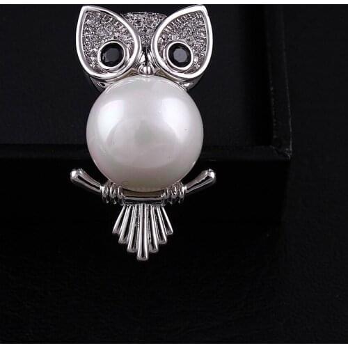 Lovely Pearl Owl Ladies Small Brooch With Jewelry Micro-Inlaid Gem High-End Collar Pin Elegant Sweet Banquet Corsage