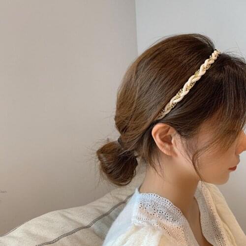 TIMEONLY Temperament Twisted Wave Metal Hairband Black White Color Hairwear for Women Ladies Accessories Festival Gifts Simple