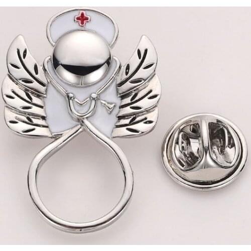 New Fashion Doctor Nurse Stethoscope Brooches Pins Medical Jewelry Gold Badge Pin Accessories Cute Jewelry Student Gift