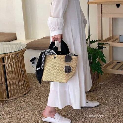 New seaside summer beach vacation summer idyllic woven bag retro portable imitation straw woven bag