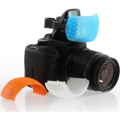 New 3 Colors Pop-Up Flash Bounce Diffuser Cover DSLR Flash Soft Light Kit With Bracket Canon for Nikon Pentax Kodak SLR Camera
