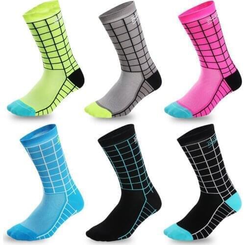 GOBYGO 1 Pair Cycling Socks Running Fitness Outdoor Hiking Breathable Wear-resistant Fashion Simple Fluorescent Sports Sockings