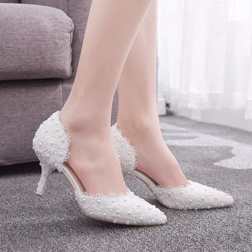Crystal Queen White Lace Flowers Women Wedding Shoes Wristband Bride Shoes Thin Heels LadiesHigh Heels Sandals Big Size 41