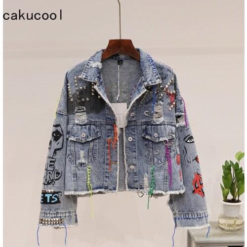 Cakucool Vintage Letter Graffiti Patchwork Denim Jacket Women Cowboy Jeans Autumn Frayed Ripped Pins Rivet Punk Jean Jacket Coat