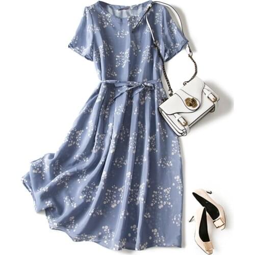 Spring quietly elegant New temperament type of ink blue dot printed pleated mulberry silk dress