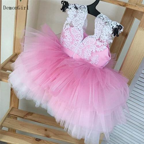 Cute Infant Girl First Birthday Party Dress V Neck Applique Lace Little Princess Puffy Christmas Dress New Year Photography