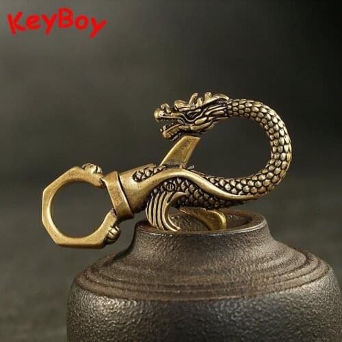 Vinatge Copper Dragon Head Keychain Zodiac Animal Dragon Keyring Pendants Metal Brass Waist Buckle Key Holder Men Car Keychains