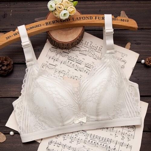 French Style Bralette Seamless Deep V Lace Bra Wireless Thin Underwear Sexy Lingerie Soft Women Bras Push Up Oversize Lingerie