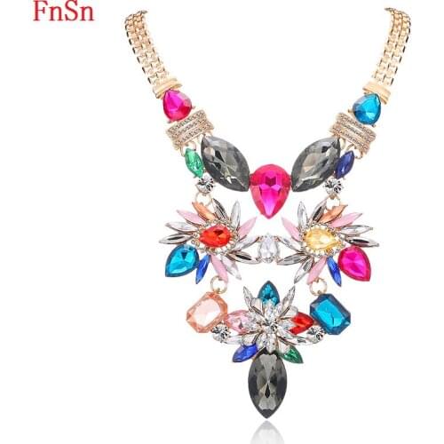 FnSn New 2017 Hot Summer Necklace Crystal Choker Trendy Collar Zinc Alloy Colorful Charm Crystal Chain Women Jewelry Sale N104