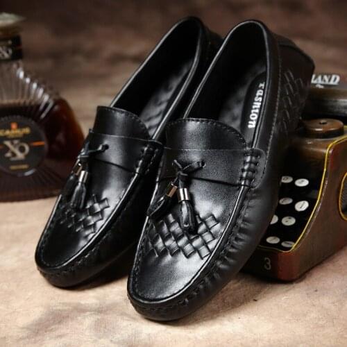 Tassel Mens Shoes Comfy Fashion Summer Men Casual Boat Shoes Man Moccasins Brand Design Genuine Leather Slip on Mens Loafers