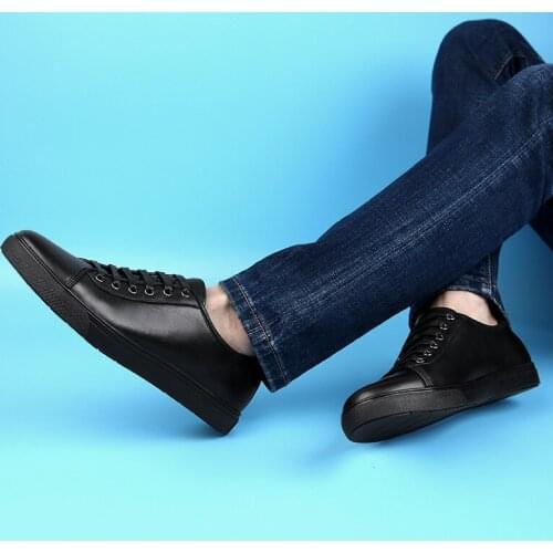 New Fashion Men Casual Genuine Leather Men Lace-up Breathable Soft Sneakers Flats Men Comfy Moccasins Slip On Driving Shoes