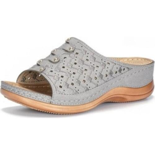 2020 Summer Ladies New Fashion Casual Slippers Women Rhinestone Wedge Carved Sandals Plus Size Mother Sandals And Slippers