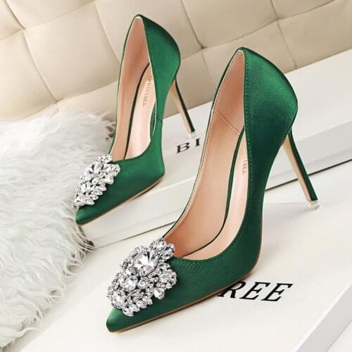 516-5 Korean-Style Rhinestone Womens Shoes Thin Heeled High Heel Sexy Slim Shallow Mouth Pointed Shiny Rhinestone Buckle Single