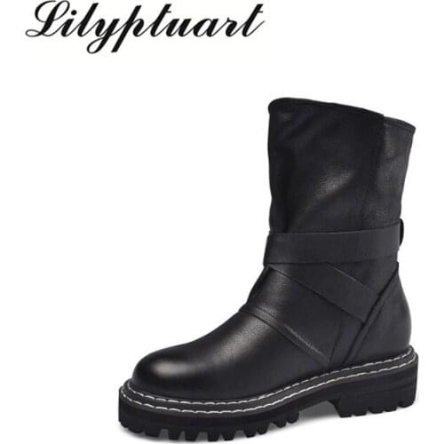 2019 British style autumn and winter new round head womens short boots simple wild solid color large size boots women