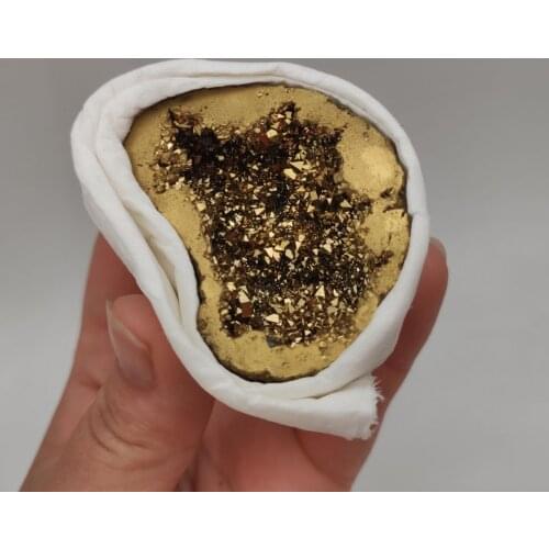1pcs Natural crystal agate crystal cave cornucopia mineral specimens electroplating yellow reiki healing stone