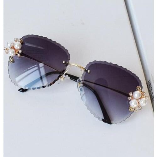 Pearl Inlaid Sunglasses Women Round Face Long Big Star Fashion New Protection