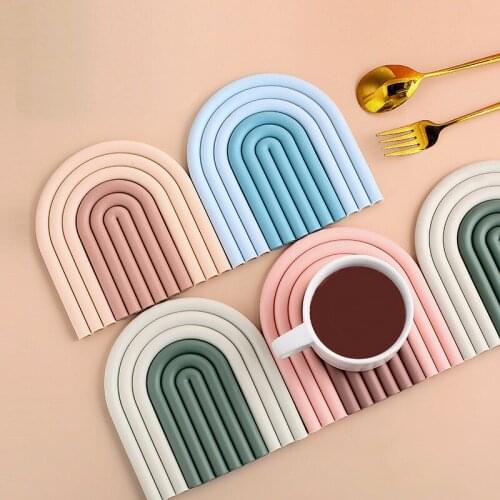 Rainbow Silicone Coaster Cup Mats Separable Pad Heat-insulated Bowl Placemat Home Decor Desktop Eco-friendly Insulated Mat 1PC
