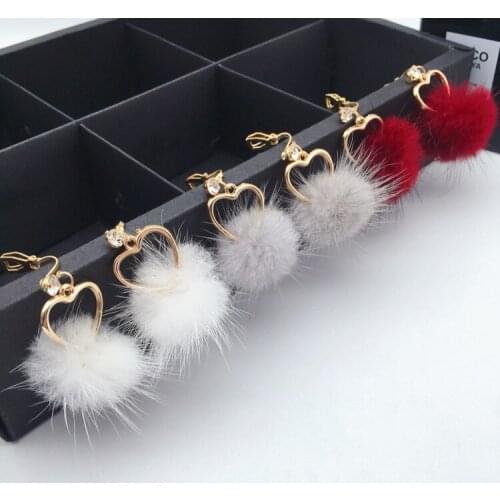 High-grade Rabbit Fur Ball Peach Heart Clip on Earrings for Women Party Wedding Gorgeous Heart Shape Drop Pierced Earrings New