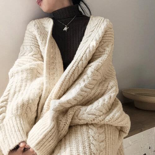 Women Autumn Winter Fashion Twist Knitted Long Sweater Retro Chic Cardigan Long Batwing Sleeve Thick Loose Sweater Knitwear Tops