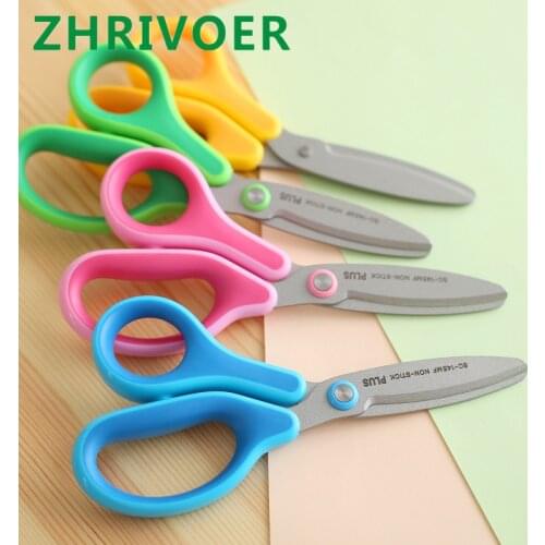 Childrens safety scissors primary school childrens kindergarten childrens manual paper cutting left handed scissors