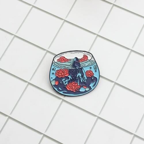 Rockery fish tank Enamel Brooch Fashion creative red lotus cloud Lapel Pin Knapsack denim custom Badge