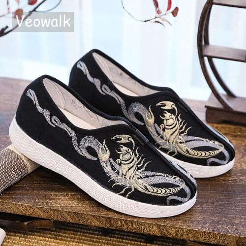 Veowalk Scorpion Embroidered Men Canvas Sneakers Light Comfortable Breathable Casual Slip On Flat Platform Shoes Driving Loafers
