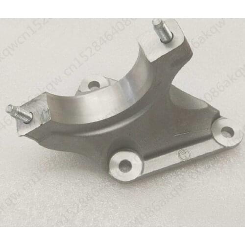 Half shaft bracket 2013Fo rd Fo cus2015 Half shaft bridge bearing bracket Connecting rod bearing fixing seat bridge bracket