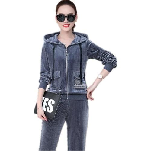 Top selling product in 2020 Lady clothes set Sporting suit female 2 piece set Hooded Corduroy Leisure Short coat + trousers 1595